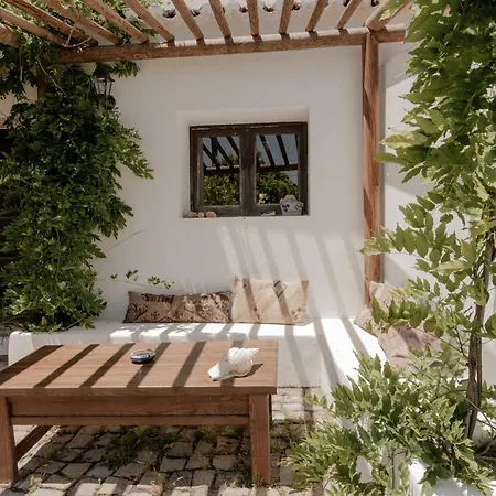 Like-home-t2-kina House-patio * Casas Velhas
