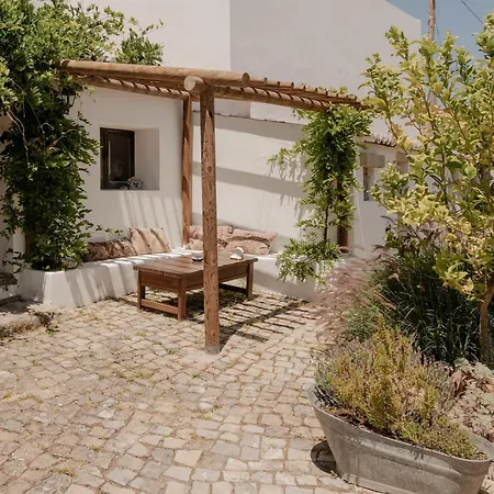 Like-home-t2-kina House-patio